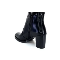 Ivoire 8016 Cuir Noir