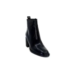 Ivoire 8233 Cuir Noir