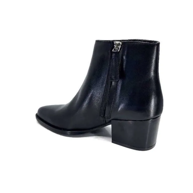 Ivoire 46105 Cuir Noir