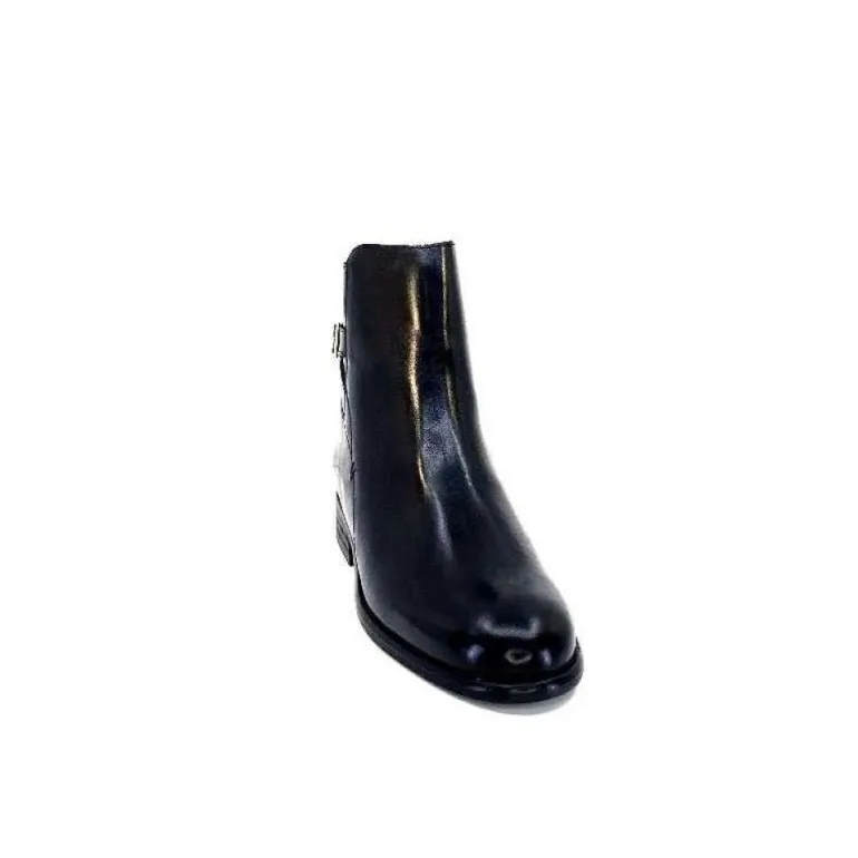 Ivoire 8234 Cuir Noir