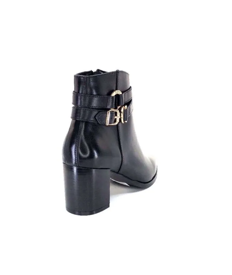 Regard Joan 01 Cuir Noir