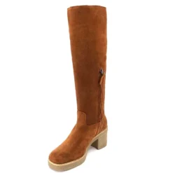 The Seller 9017 Daim Sella